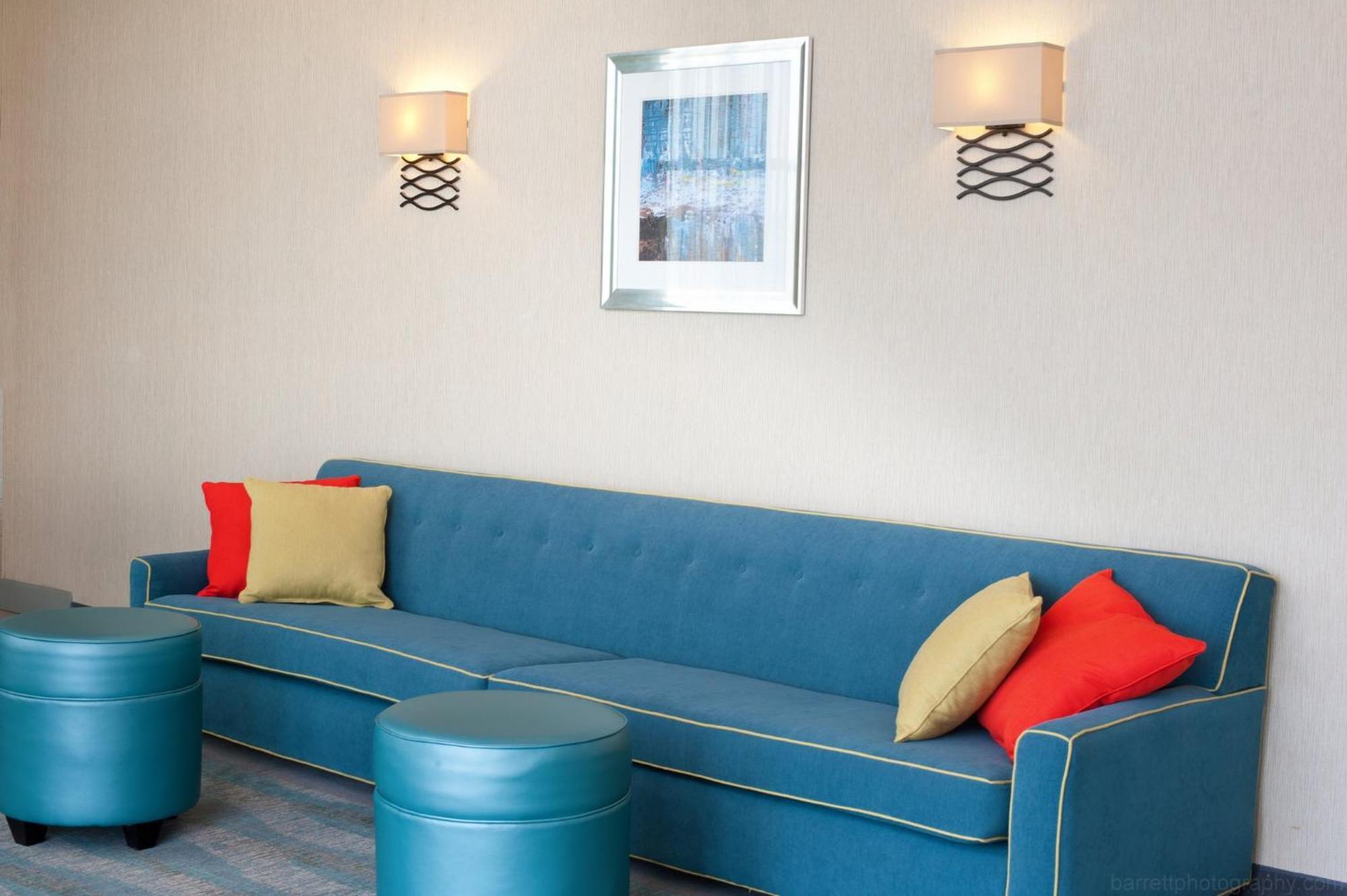 Holiday Inn Guin By Ihg Twin Exterior photo
