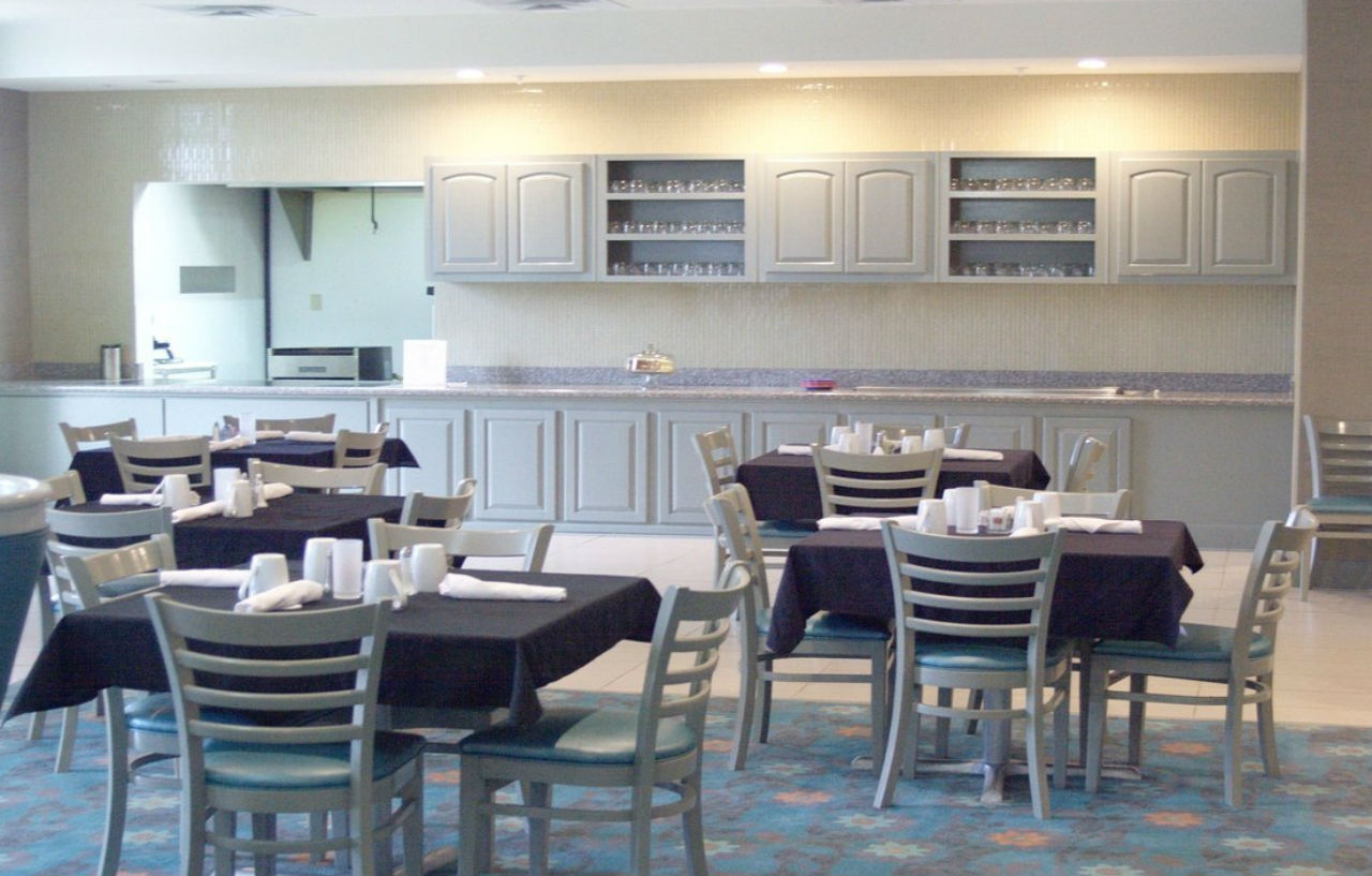 Holiday Inn Guin By Ihg Twin Exterior photo